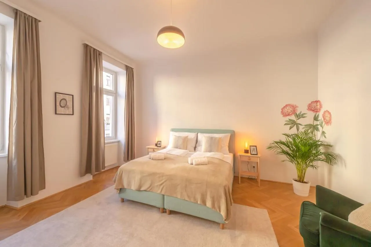 Apartment Imperial Schoenbrunn Stays Vienna Austria