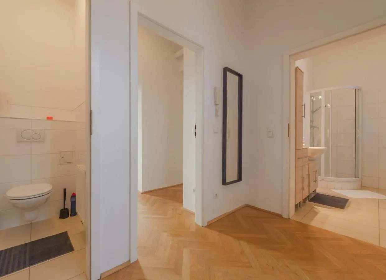 Beautiful 1 bedroom apartment near Schönbrunn palace Wien