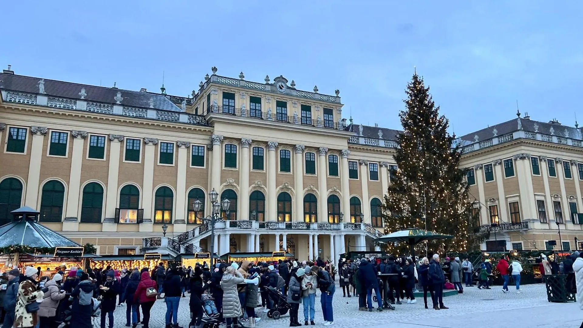Beautiful 1 bedroom apartment near Schönbrunn palace Wien Österrike